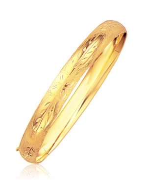 Classic Floral Carved Bangle in 14k Yellow Gold (8.0mm)